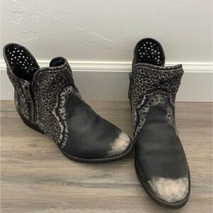 Circle G boots size 10